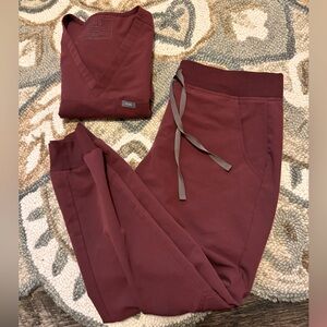 Figs Set Medium Dark Cherry